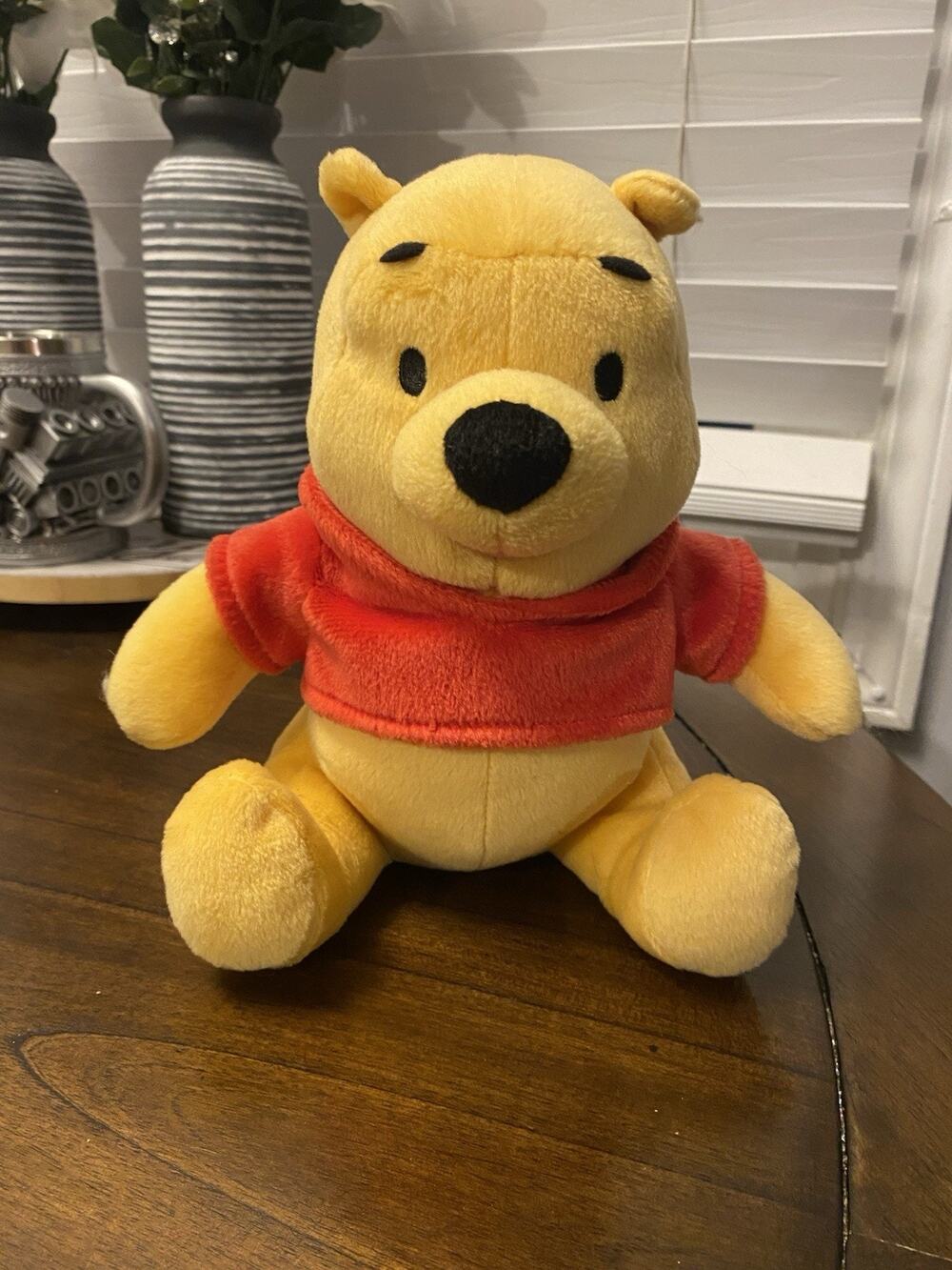 Winnie the Pooh Stuffed Animal Plush Toy Disneys 2001 Vintage Pooh
